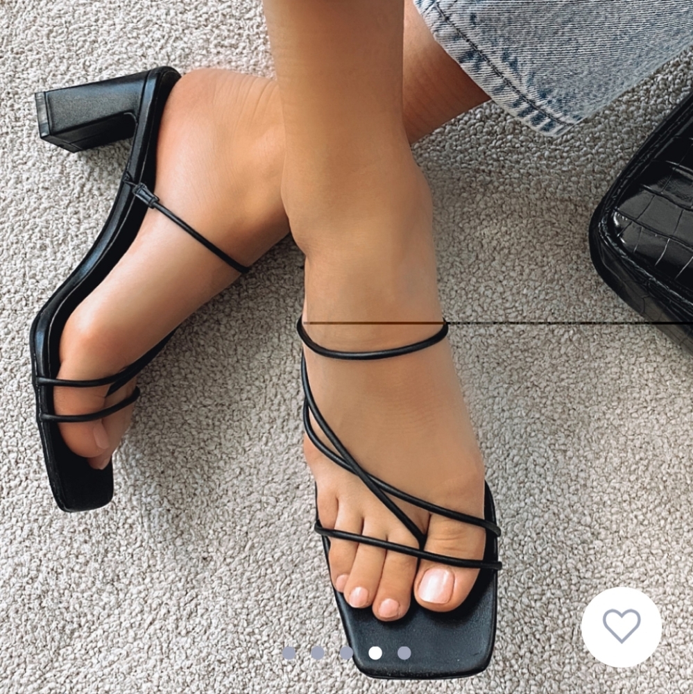Billini White Fox Boutique Black Heels New square toe Mules Sandals Isadora Sz 7